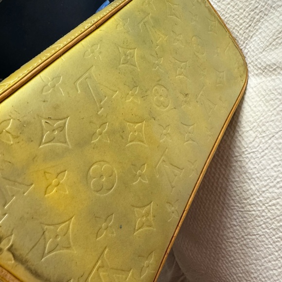 Louis Vuitton Monogram Vernis Huston Handbag - Picture 9 of 11